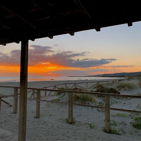 Camping San Teodoro La Cinta Hotel Exterior foto